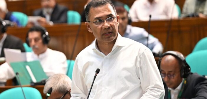 সংসদে দুই মন্ত্রীকে ধন্যবাদ দিলেন প্রধানমন্ত্রী তারেক রহমান