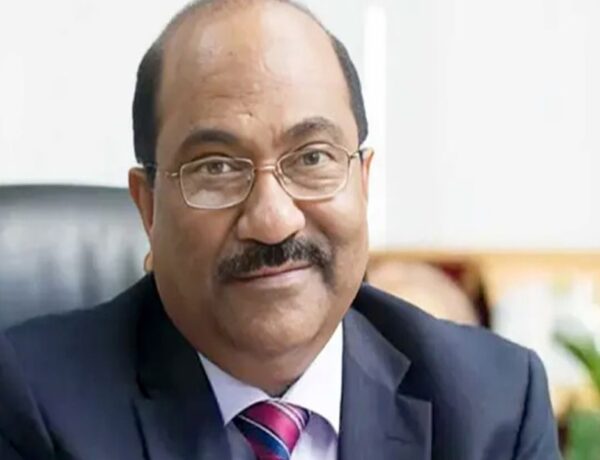 বাংলাদেশ ব্যাংকের সাবেক ডেপুটি গভর্নর এস কে সুরের ৩ বছরের কারাদণ্ড