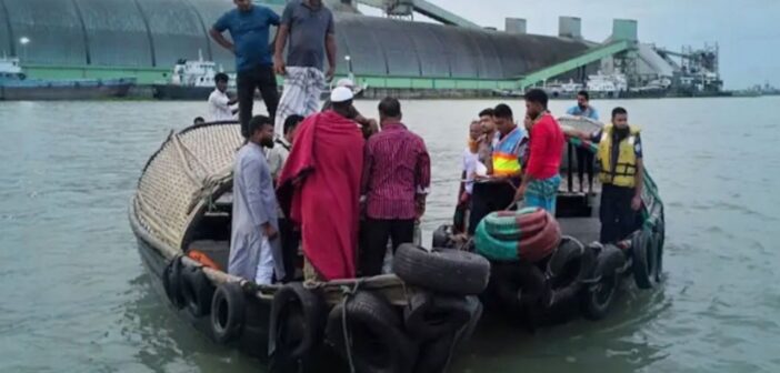 মেঘনায় ট্রলারডুবিতে নিখোঁজ একই পরিবারের ৩ জনের মরদেহ উদ্ধার