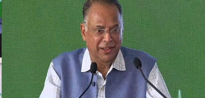 নবায়নযোগ্য জ্বালানির প্রসারে সৌরবিদ্যুতের সরঞ্জাম শুল্কমুক্ত করা হয়েছে: ইকবাল হাসান মাহমুদ